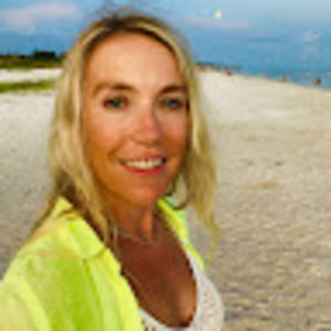 Meet your Posher, Niki